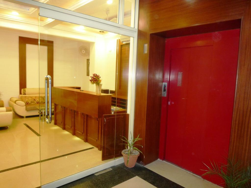 Hotel Sunrise Inn Λάκναου Εξωτερικό φωτογραφία