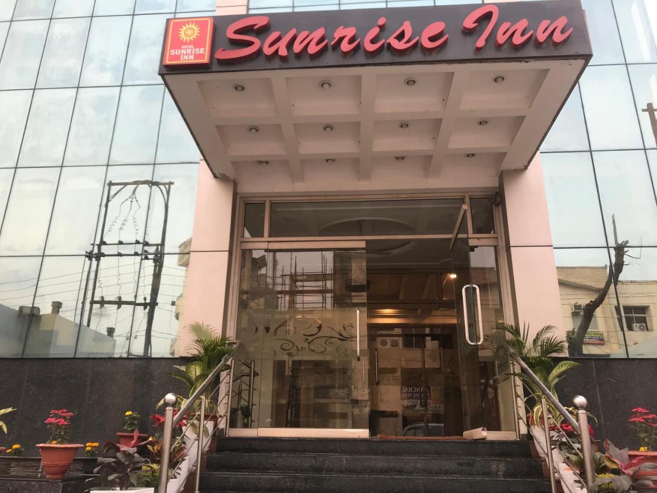 Hotel Sunrise Inn Λάκναου Εξωτερικό φωτογραφία